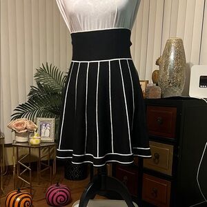 Max Studio Black and White A-Line Skirt